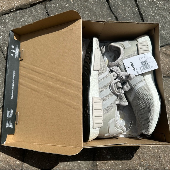 NWT Mint green NMD R1 - Picture 3 of 4